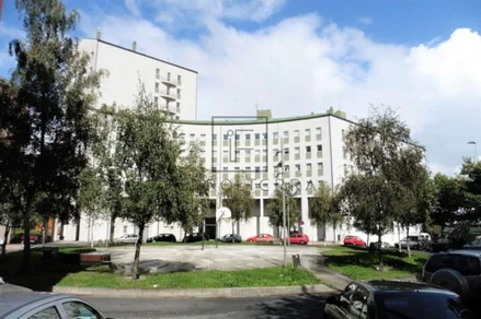 Se vende bajo comercial en esteiro, ferrol