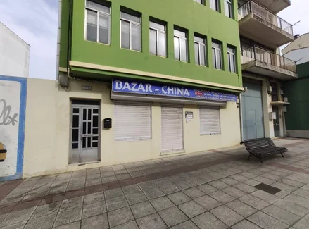 Local comercial en carretera de castilla en alto castaño, narón