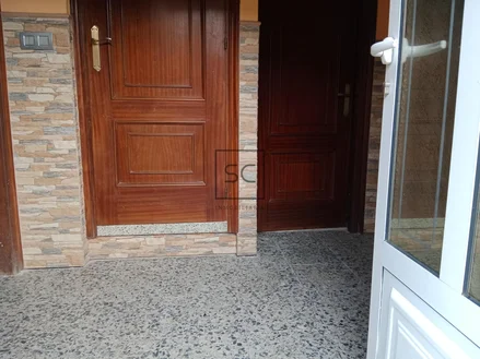 Casa con finca y hórreo en soesto-laxe