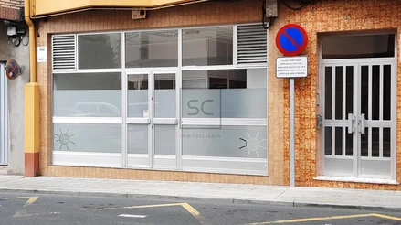 Local comercial en zona ayuntamiento narón