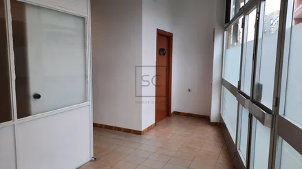 Local comercial en zona ayuntamiento narón