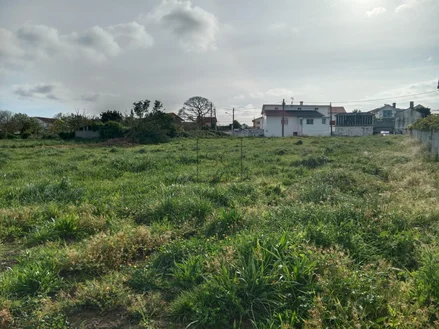 Finca edificable en lago-valdoviño