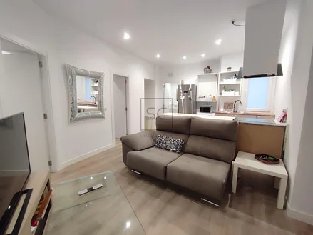 Amplio bajo en ferrol