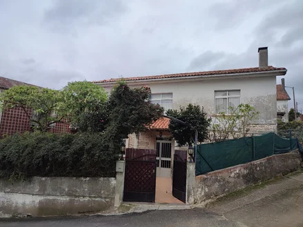 Bonita casa en puentedeume con vistas al mar