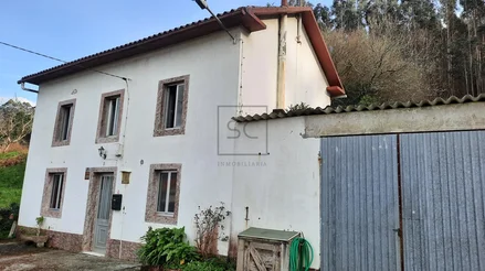 Casa de piedra enfoscada en cerdido