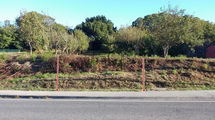 Finca urbana en franza-mugardos