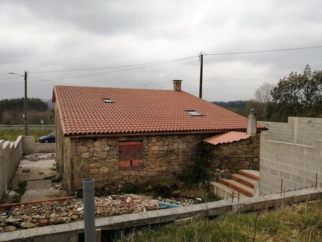 Casa de Piedra para Restaurar y con Finca en San Sadurnino, San Sadurniño