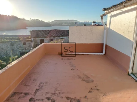Casa para Reformar con Vistas al Mar en O Seixo, Mugardos