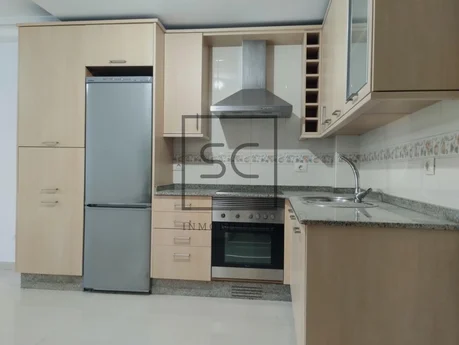 Luminoso piso con ascensor, garaje y trastero en sada