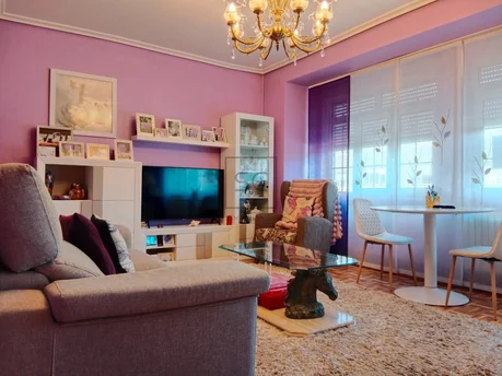 Vivienda con local comercial en baio-zas