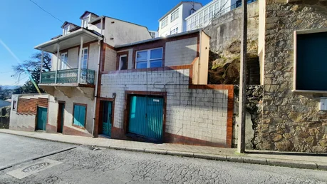 Casa de Pueblo para Reforma en A Graña (Ferrol)
