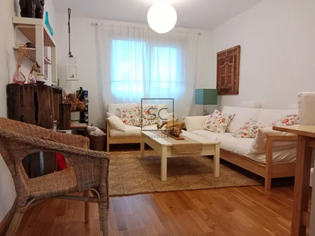 Apartamento con plaza de garaje en mugardos «o baño»