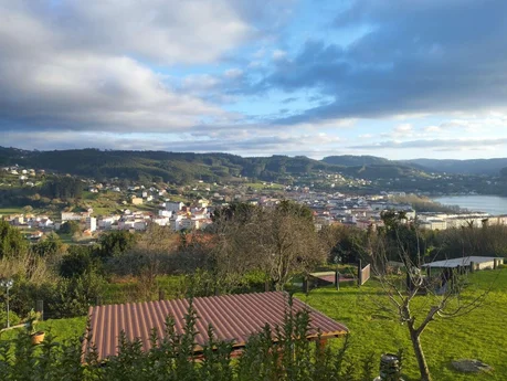 Casa adosada para rehabilitar en cedeira