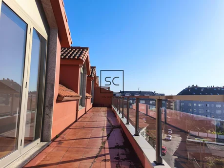 Ático con terraza en ares