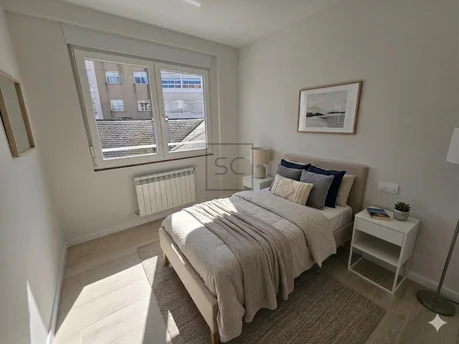 Piso reformado con garaje y trasteros en esteiro, ferrol