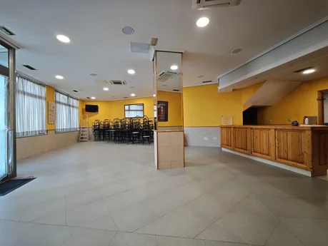 Local comercial en carretera de castilla, o ponto, narón