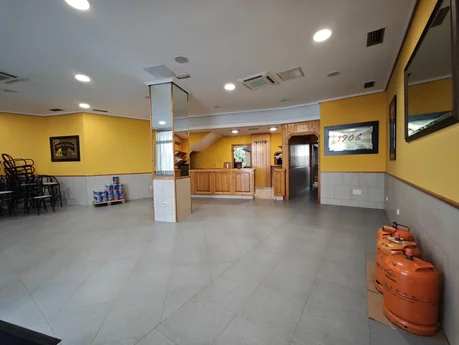 Local comercial en carretera de castilla, o ponto, narón