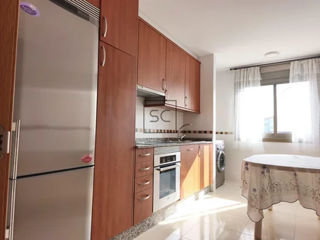 Apartamento con plaza de garaje y trastero en Ares
