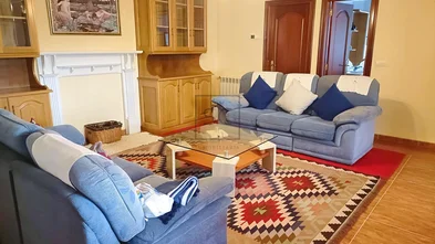 Planta baja con 2 habitaciones en lamas, san sadurniño