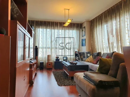 Piso con ascensor, garaje y trastero