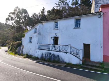 Casa para reformar con vistas a la ría pontedeume