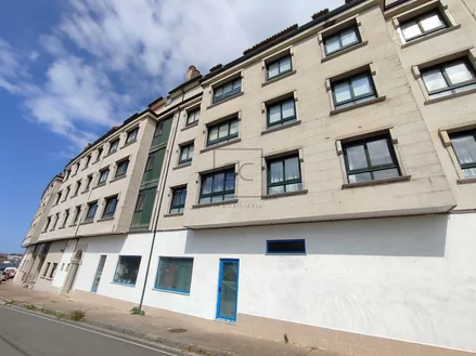 Céntrico piso con vistas al mar en mugardos