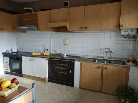 Se vende o alquila piso en neda