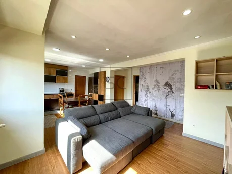 Bonita casa con jardín y terraza en zona céntrica narón