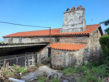 Casa rústica en o pieiro (doniños)