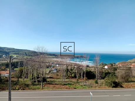 Chalet con piscina pantín-valdoviño