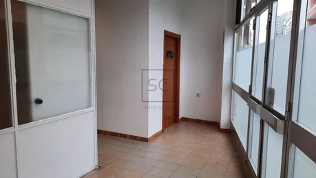 Local comercial en zona ayuntamiento narón