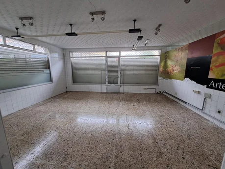 Local en piñeiros, narón