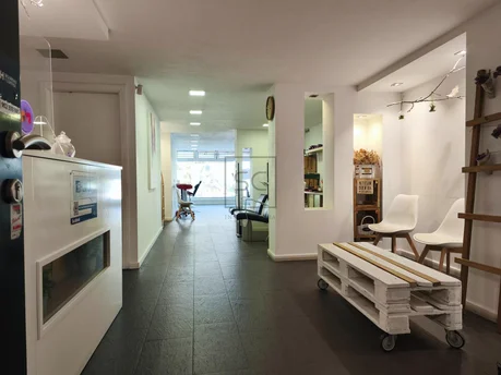 Local comercial zona odeón, narón