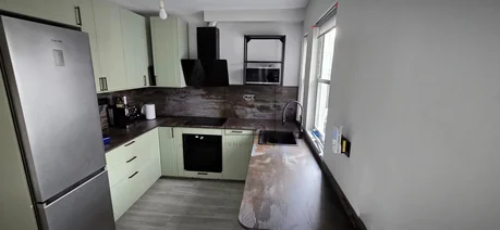 Casa pareada con patio en catabois, ferrol