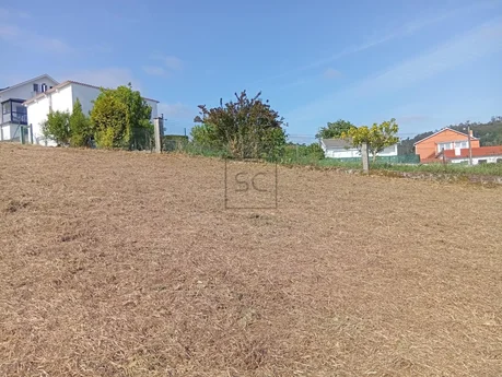Finca edificable en Laraxe, Cabanas