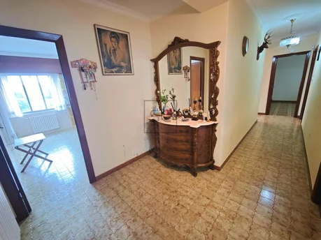 Amplio piso en Cedeira.